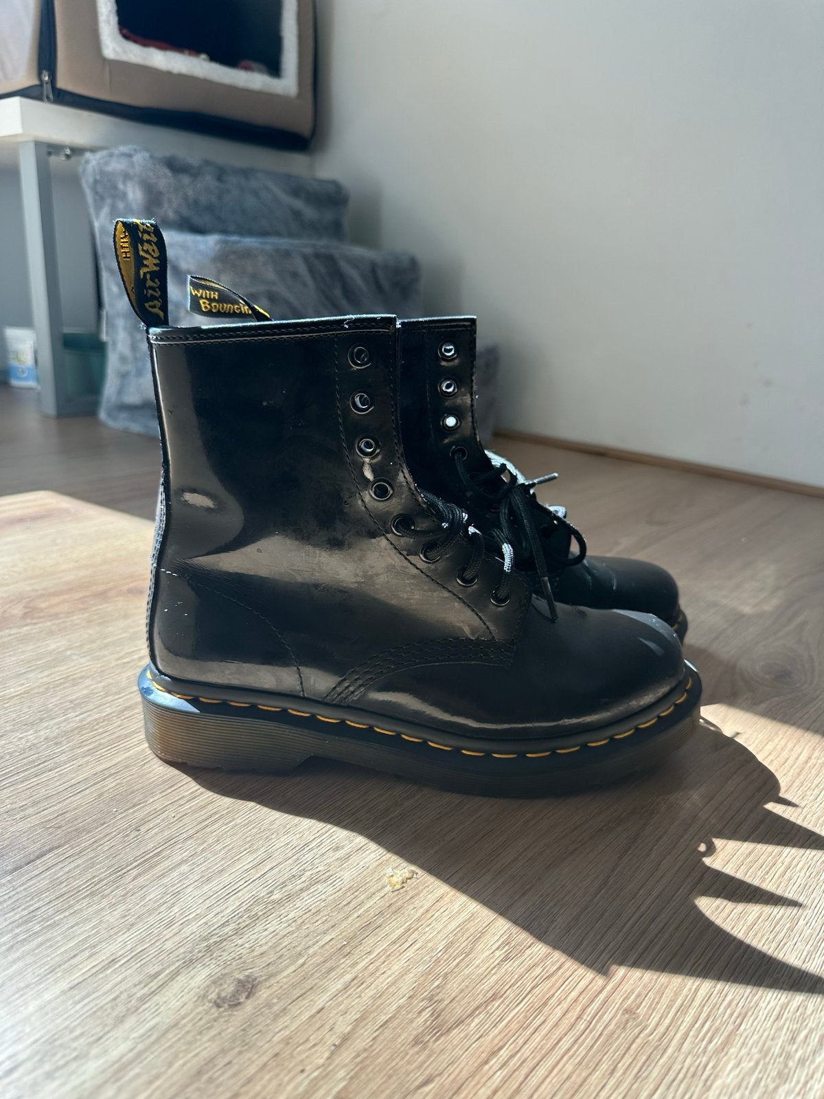 Dr. Martens Lak/Patent - Maat 38 - Goede staat, Zwart, Lage of Enkellaarzen, Ophalen of Verzenden, Zo goed als nieuw