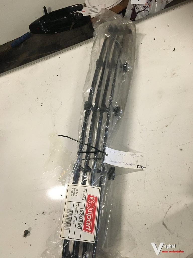 Ford Fiesta 1996/ 2001 Grille Onder, Ophalen, Gebruikt, -, -