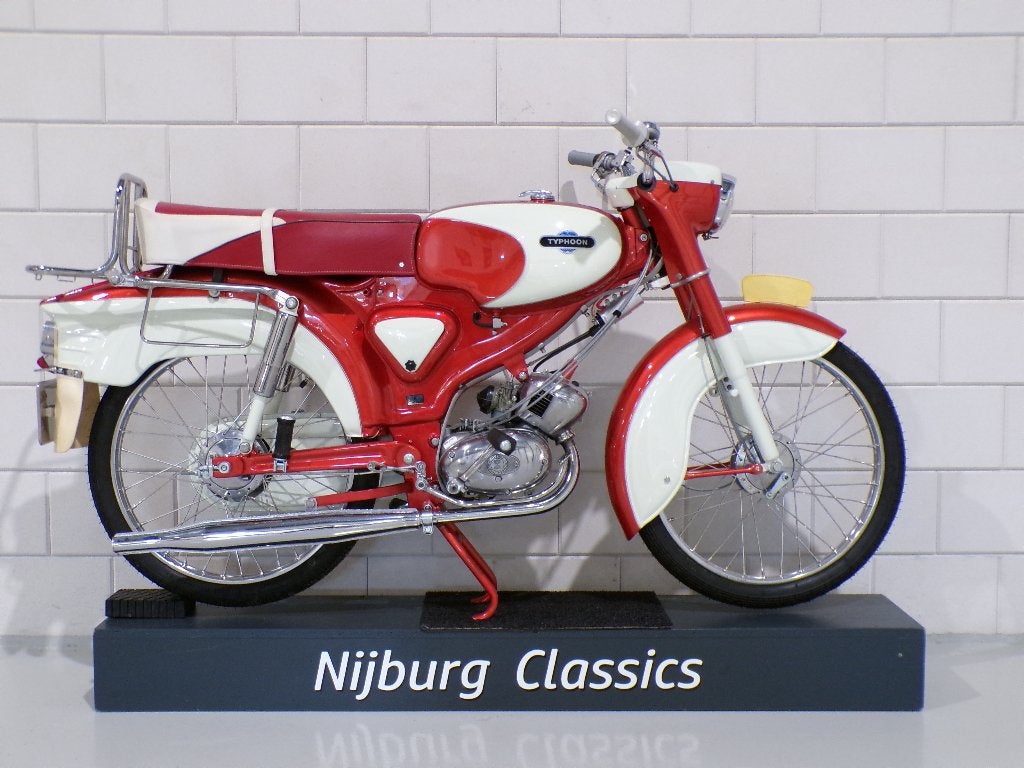 Typhoon SPORT TOERIST in concoursstaat!!, Overige merken, Maximaal 45 km/u, Ophalen of Verzenden, 50 cc
