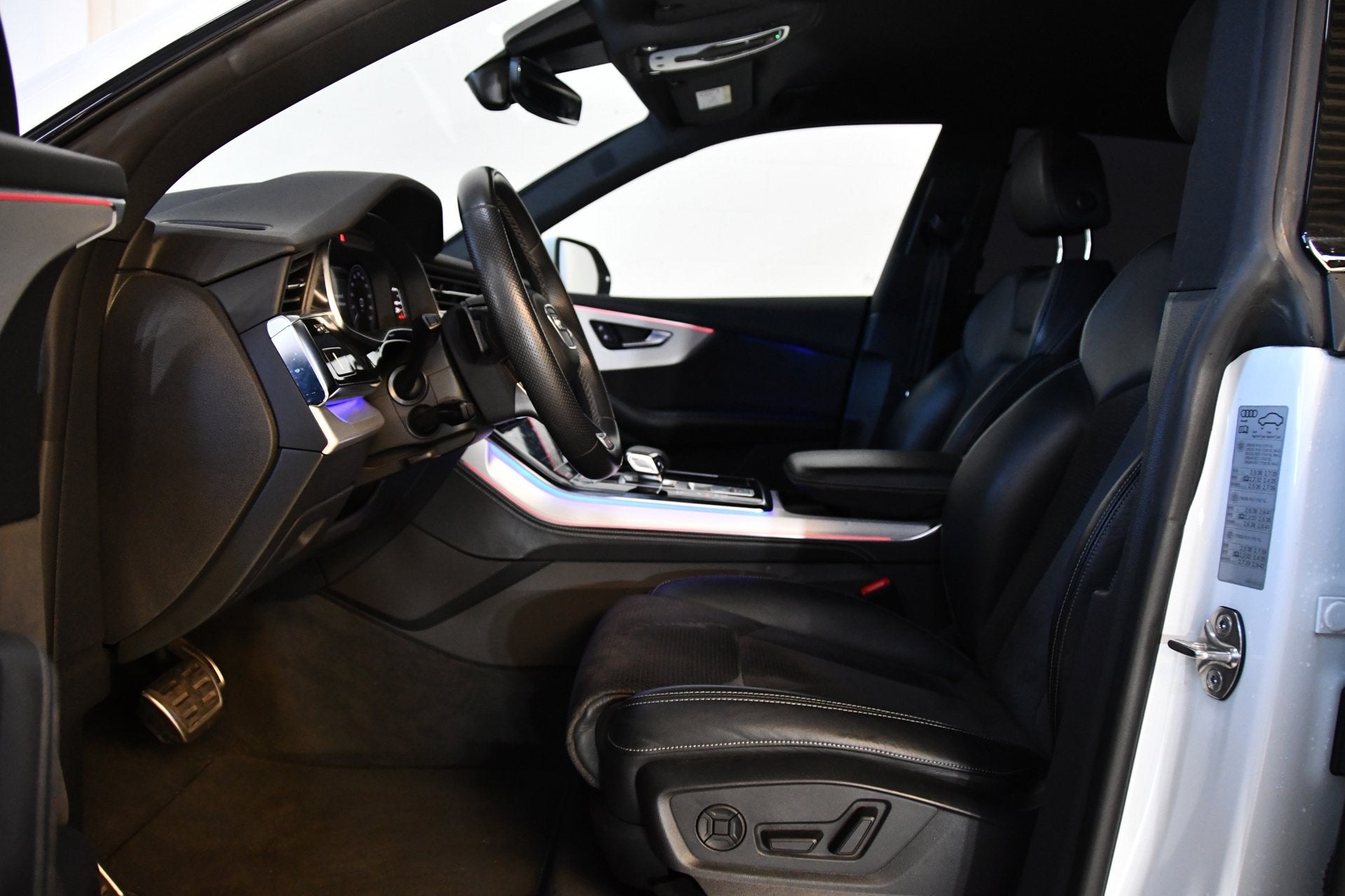 Audi Q8 55 TFSI e quattro Pro Line 360CAM*Keyless*B&O, Automaat, Dealer onderhouden, 14 kWh, Gebruikt