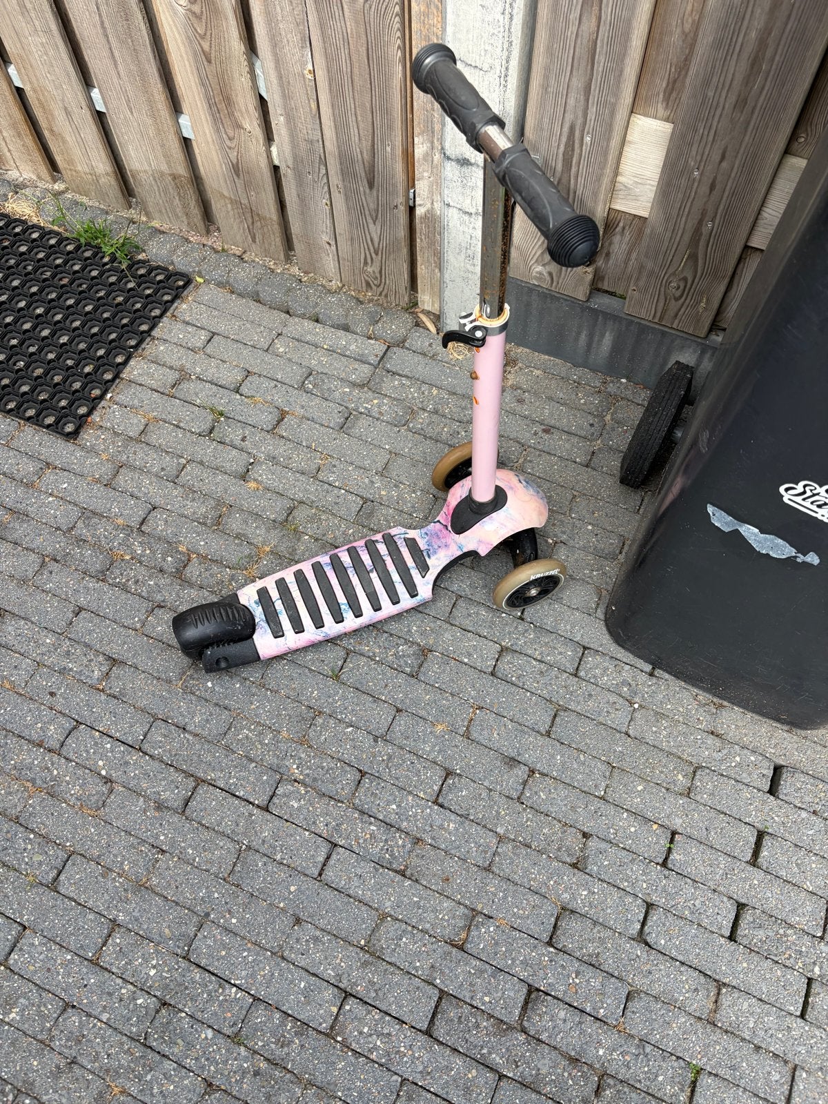Leuke roze kinderstep met twee voorwielen, Fietsen en Brommers, Ophalen, Gebruikt, Gewone step