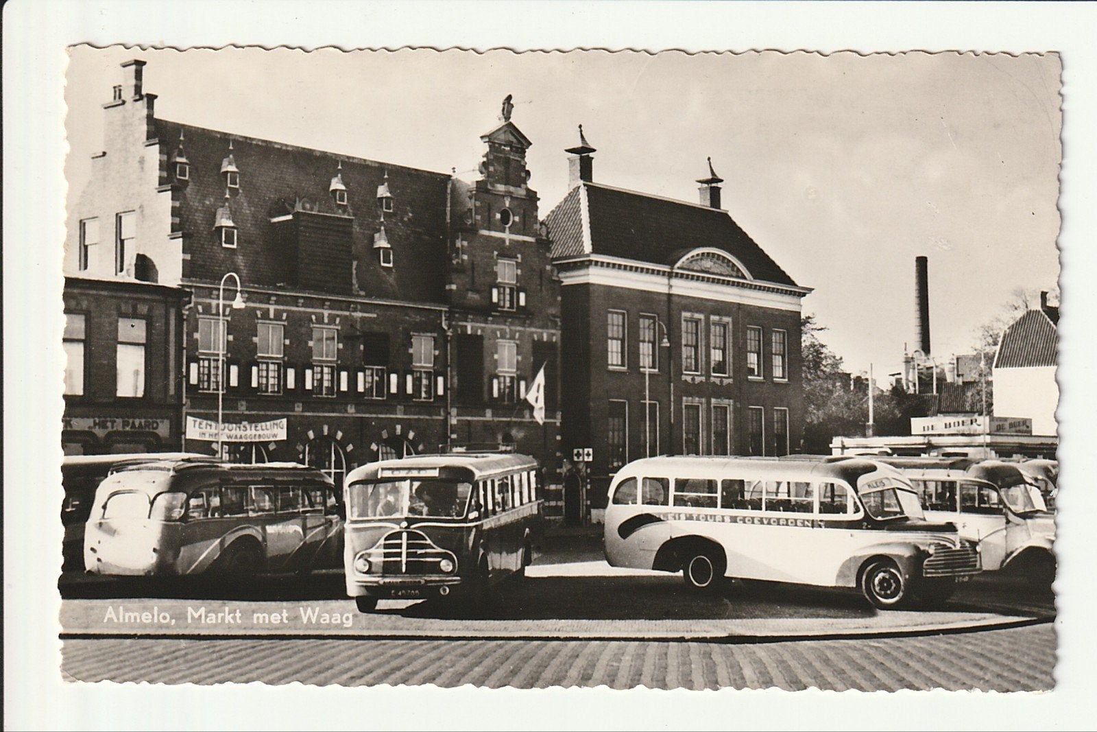 ALMELO MARKT MET WAAG OAD SCANIA VABIS BUS, VELE TOURINGCARS, Ophalen of Verzenden, 1960 tot 1980, Ongelopen, Overijssel