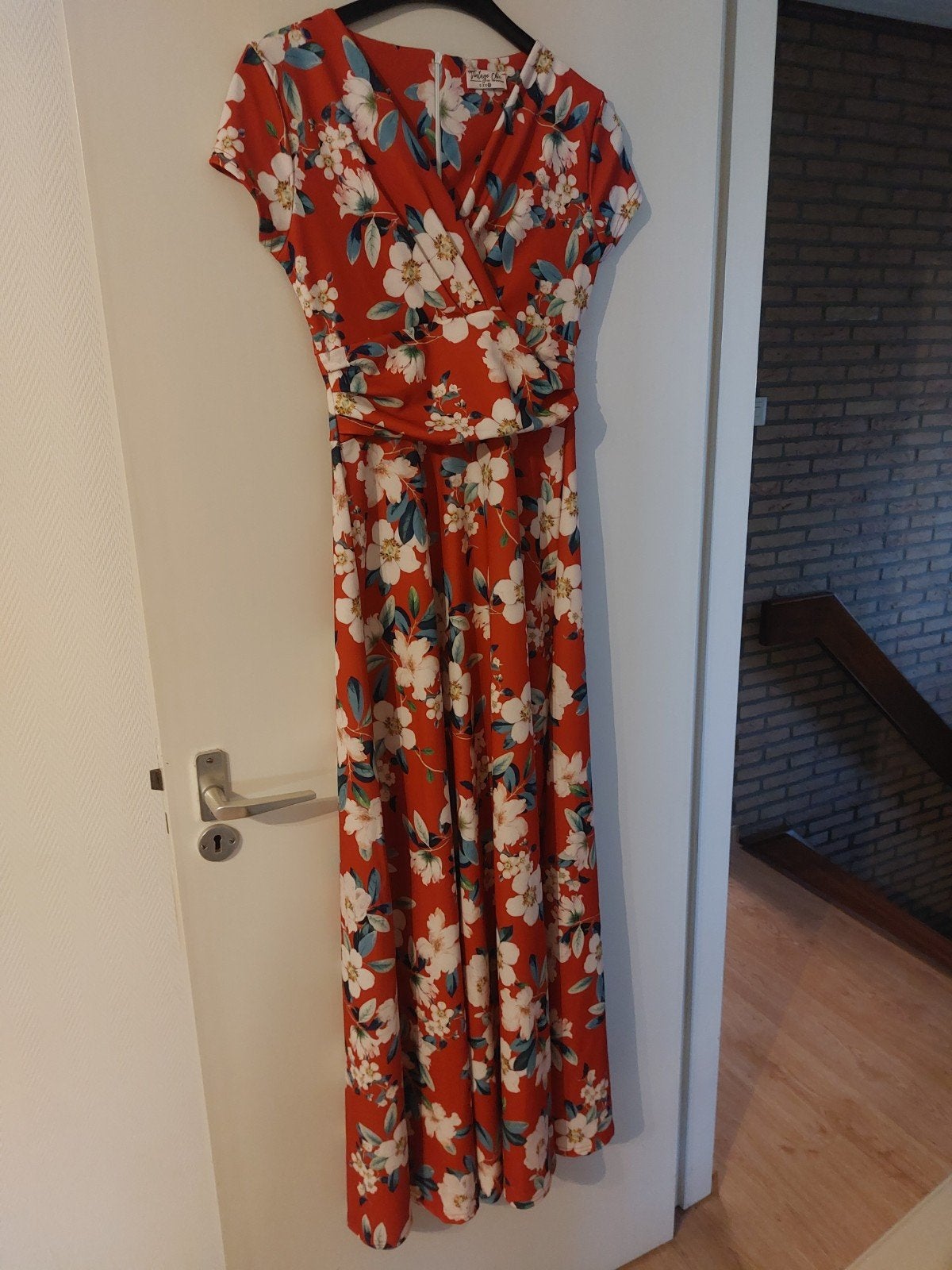 Vintage Chic maxi jurk rood met bloemenprint maat S, Kleding | Dames, Ophalen of Verzenden, Zo goed als nieuw, Maat 36 (S), Vintage Chic