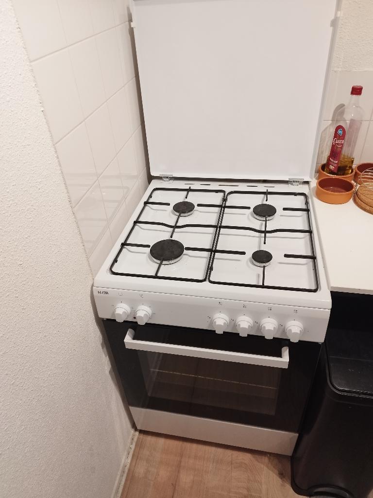 Etna Gasfornuis met oven, Ophalen, Gebruikt, 4 kookzones, Gas