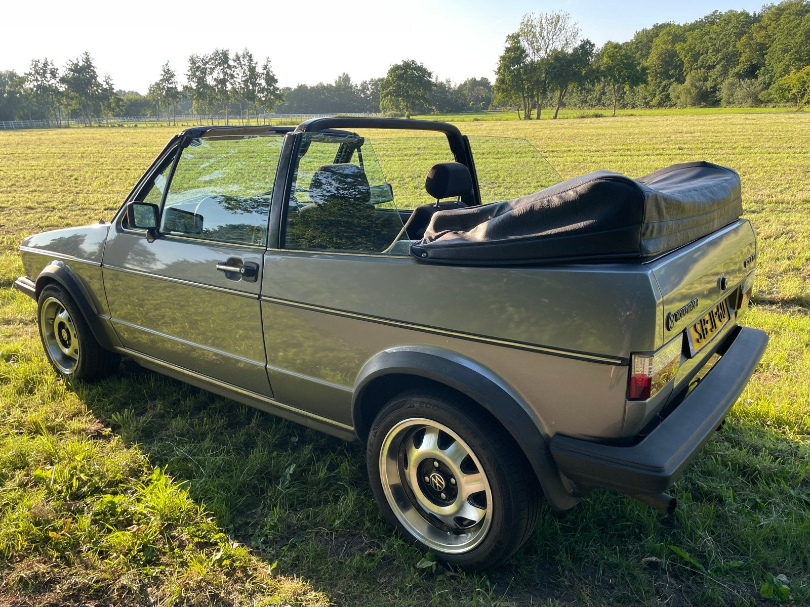 Volkswagen Golf 1.6 GL Recaro interieur 1986 Grijs, Auto's, Voorwielaandrijving, Stof, 74 pk, Zwart