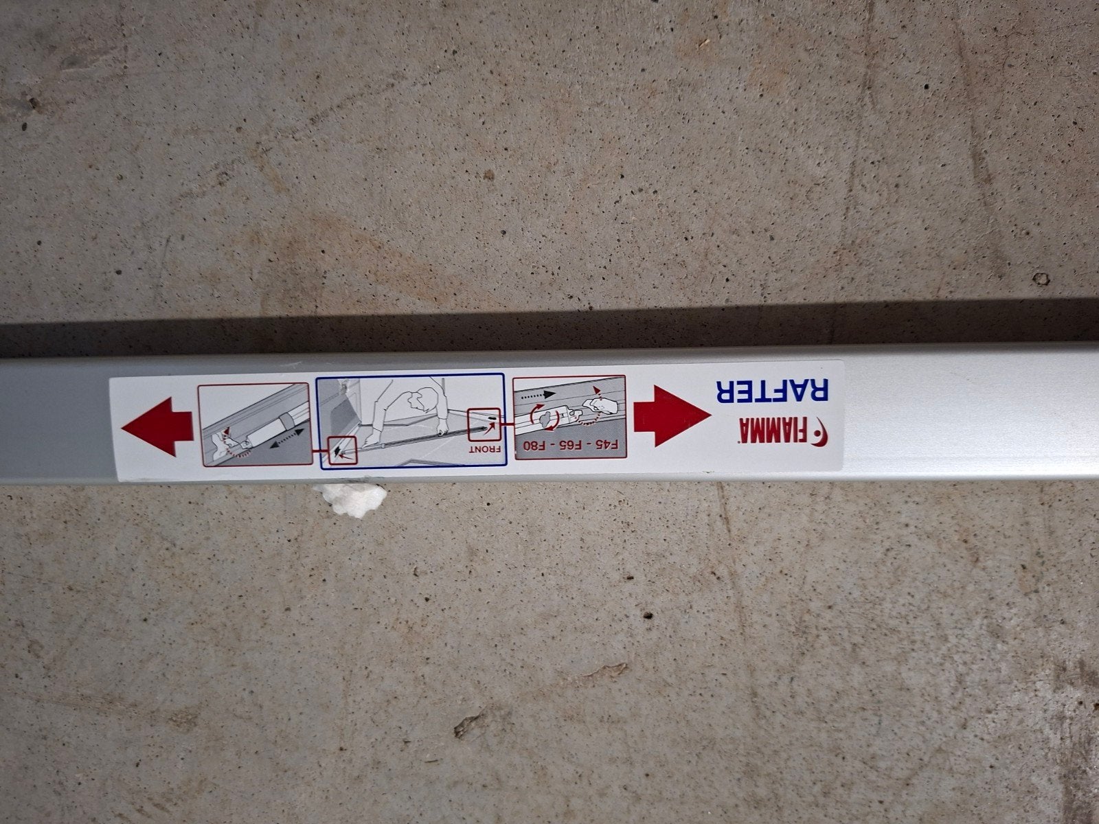 Fiamma Rafter voor luifel F45, F65, F80, Caravans en Kamperen, Ophalen, Zo goed als nieuw