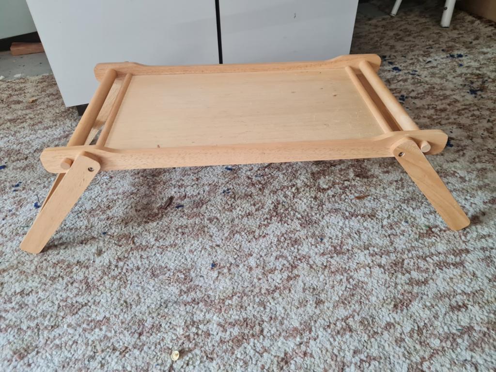 Houten ontbijt op bed dienblad met inklapbare poten, Minder dan 45 cm, Gebruikt, Modern, praktisch, Rechthoekig