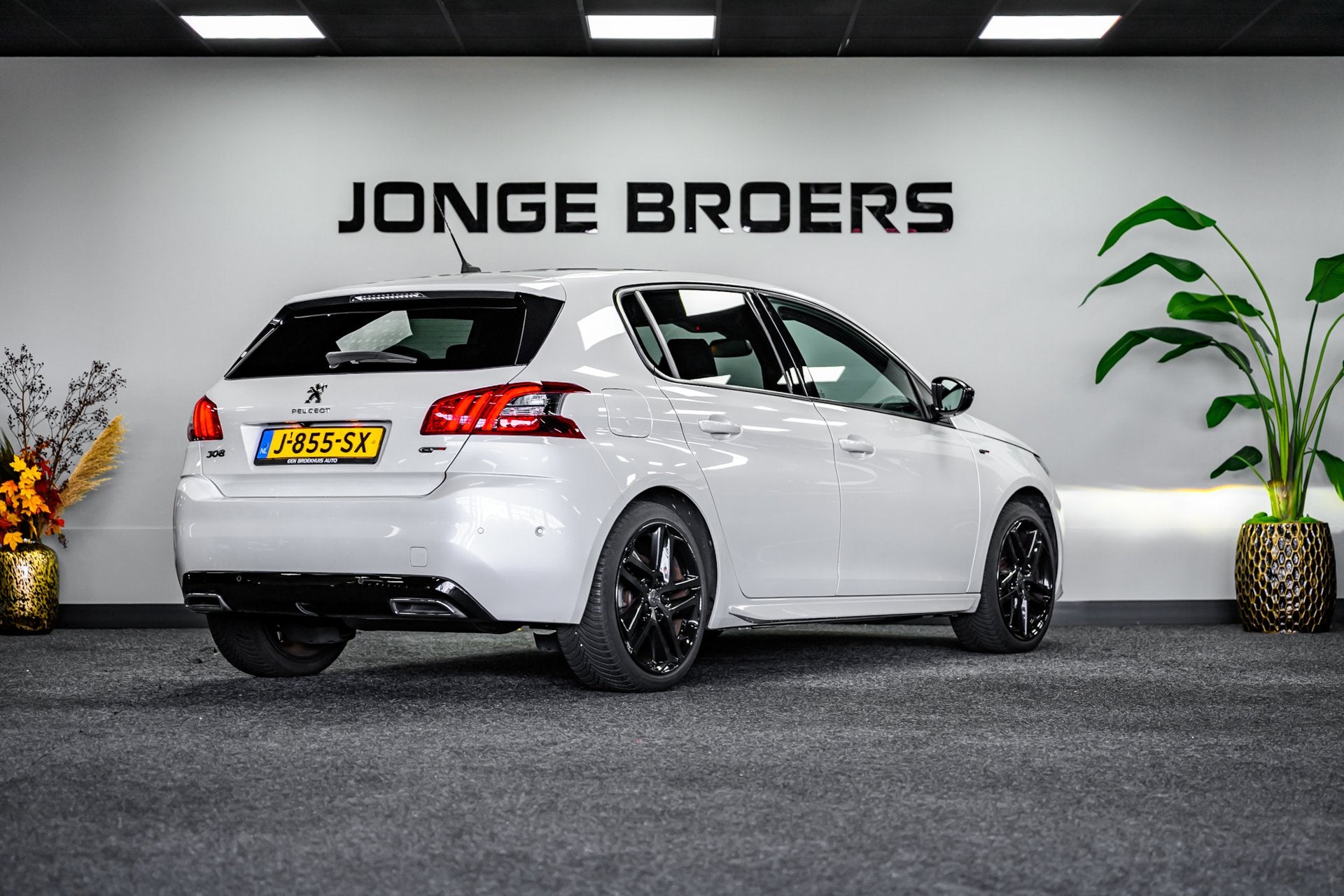 Peugeot 308 1.2 PureTech Blue GT Line Camera/Massage/360/Vir, Gebruikt, 1199 cc, Wit, Origineel Nederlands