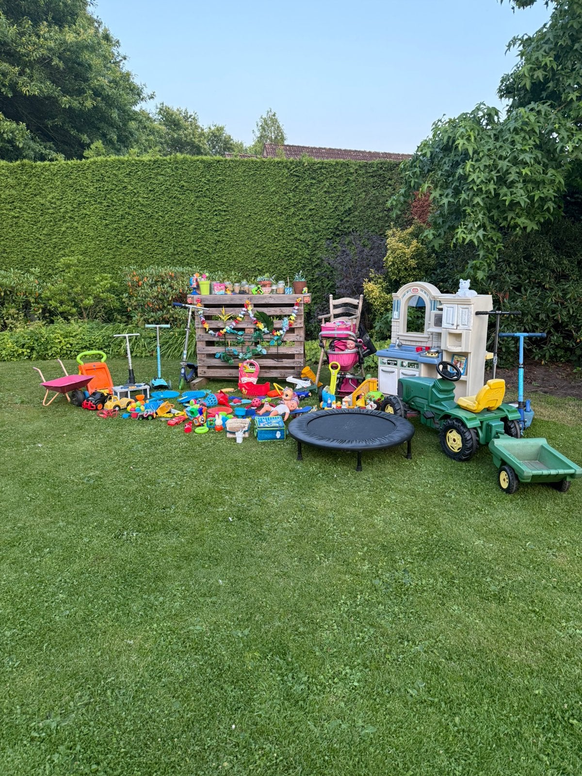 Zelfgemaakte tiki bar en heel veel buitenspeelgoed, Kinderen en Baby's, Ophalen, Gebruikt, Overige typen
