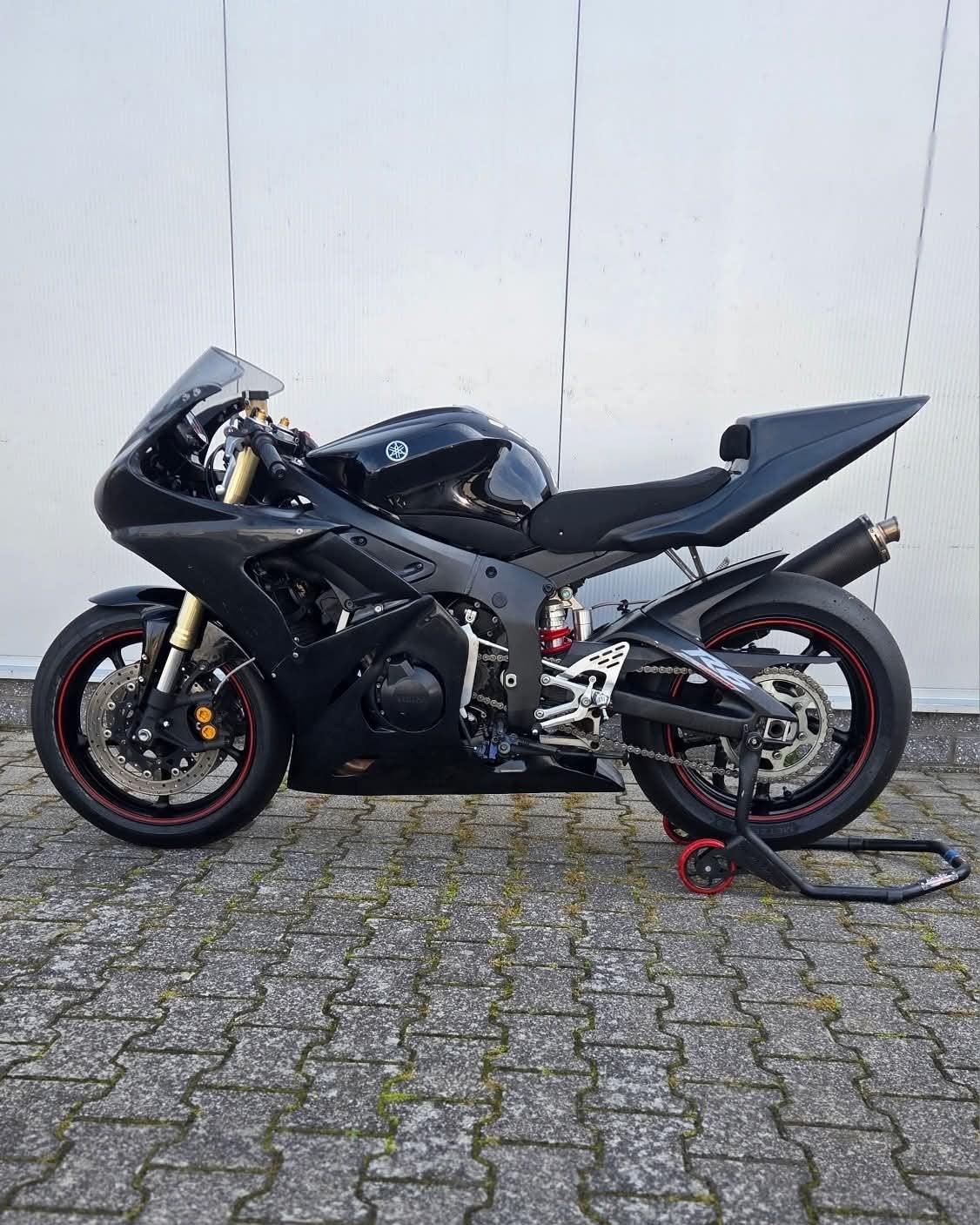 Yamaha YZF-R6 circuitmotor, Sportuitlaat, 4 cilinders, Motorrijbewijs A, Super Sport