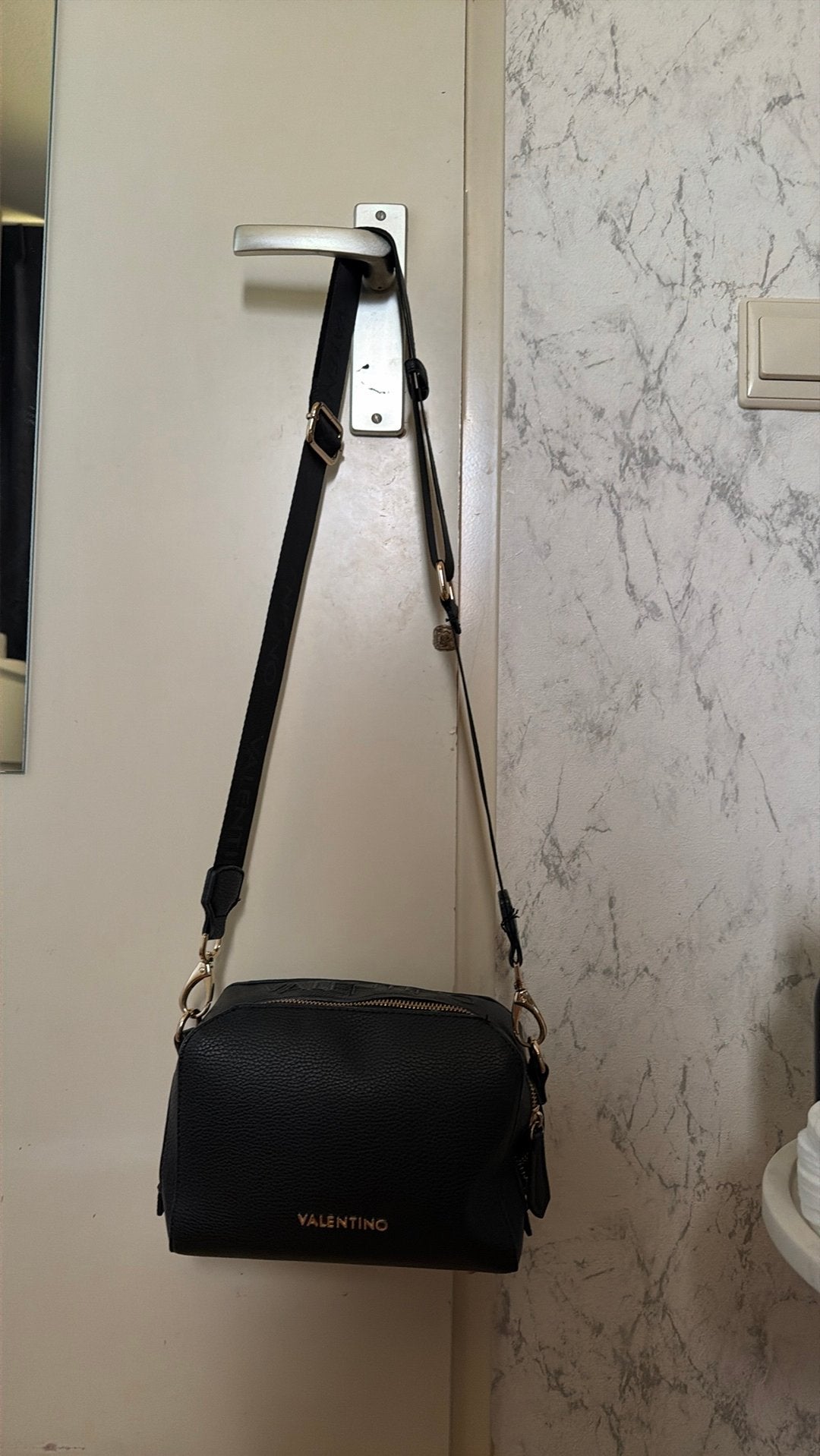 Valentino tas zwart, Sieraden, Tassen en Uiterlijk, Tassen | Schoudertassen, Ophalen of Verzenden, Zo goed als nieuw, Zwart, Leer
