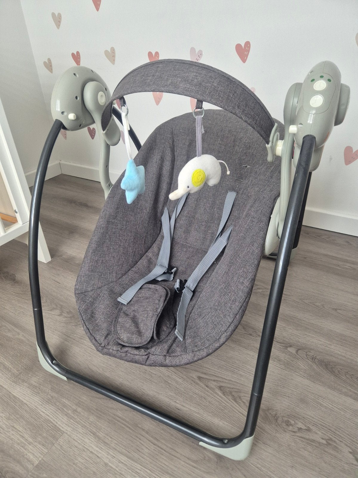 Baby swing, Ophalen, Zo goed als nieuw, Schommelstoel, Met gordel(s) of riempje(s)
