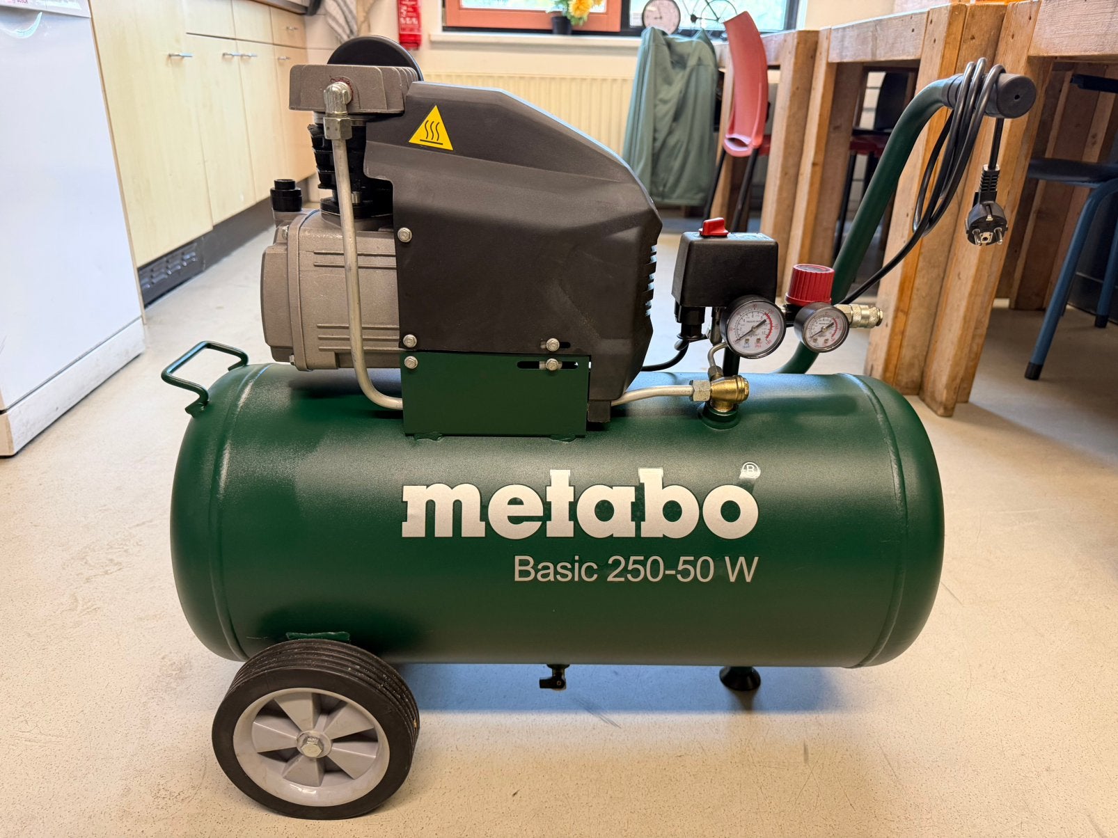 Metabo 50 liter compressor met defect! Lees tekst., Ophalen, Gebruikt, 6 tot 10 bar, 25 tot 100 liter