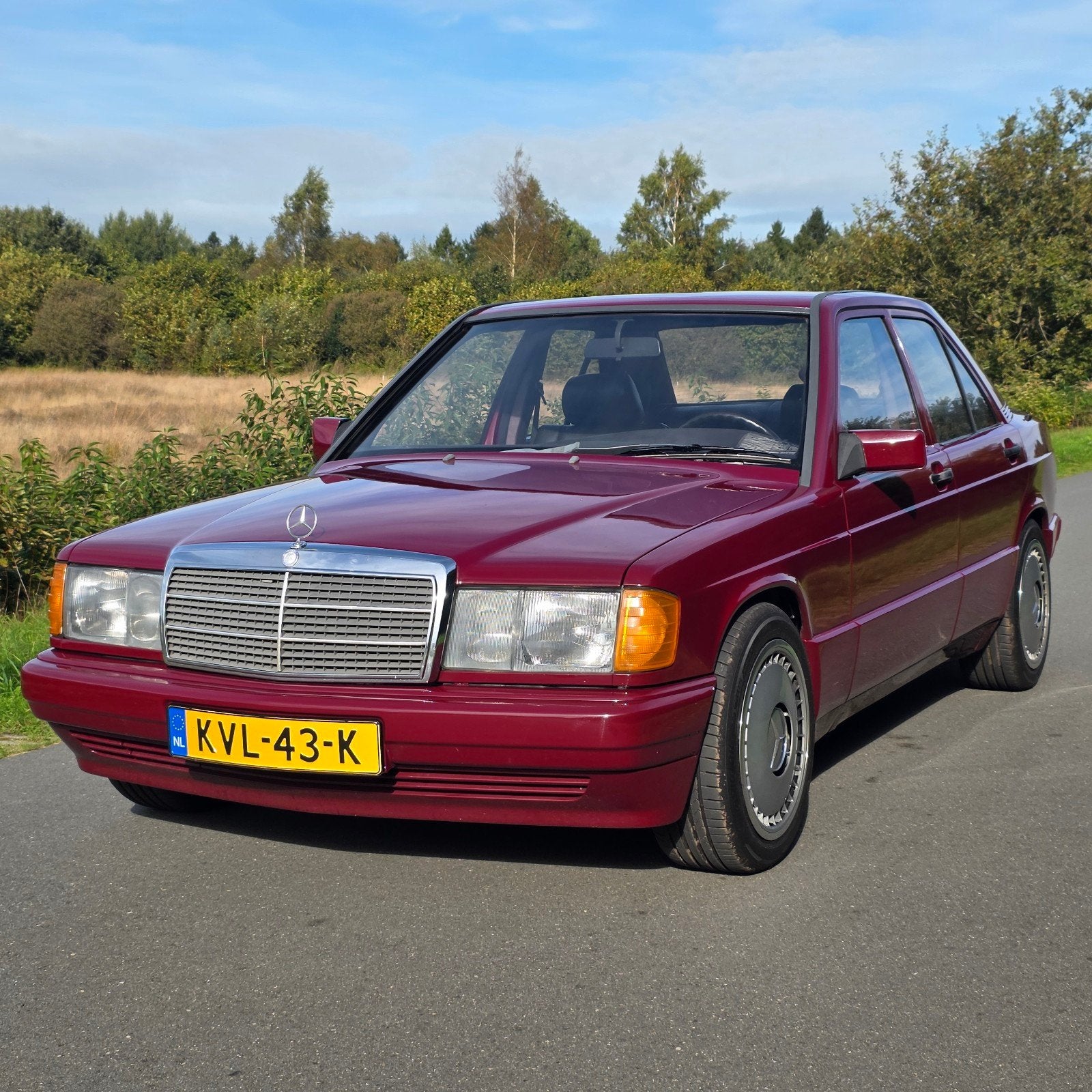 Prachtige Mercedes w201 190D Stoelverwarming Elektr ramen, Auto's, Achterwielaandrijving, Zwart, 4 cilinders, Leder