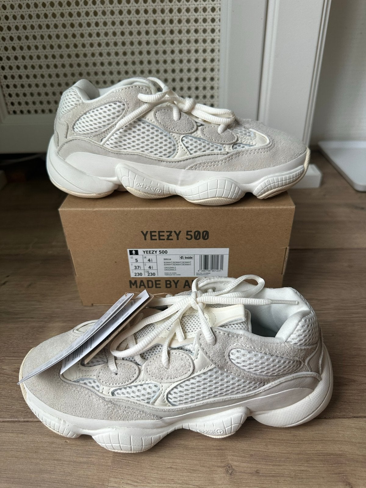 Adidas Yeezy Boost 500 Bone White - EU 37 1/3, Wit, Nieuw, Ophalen of Verzenden, Sneakers of Gympen