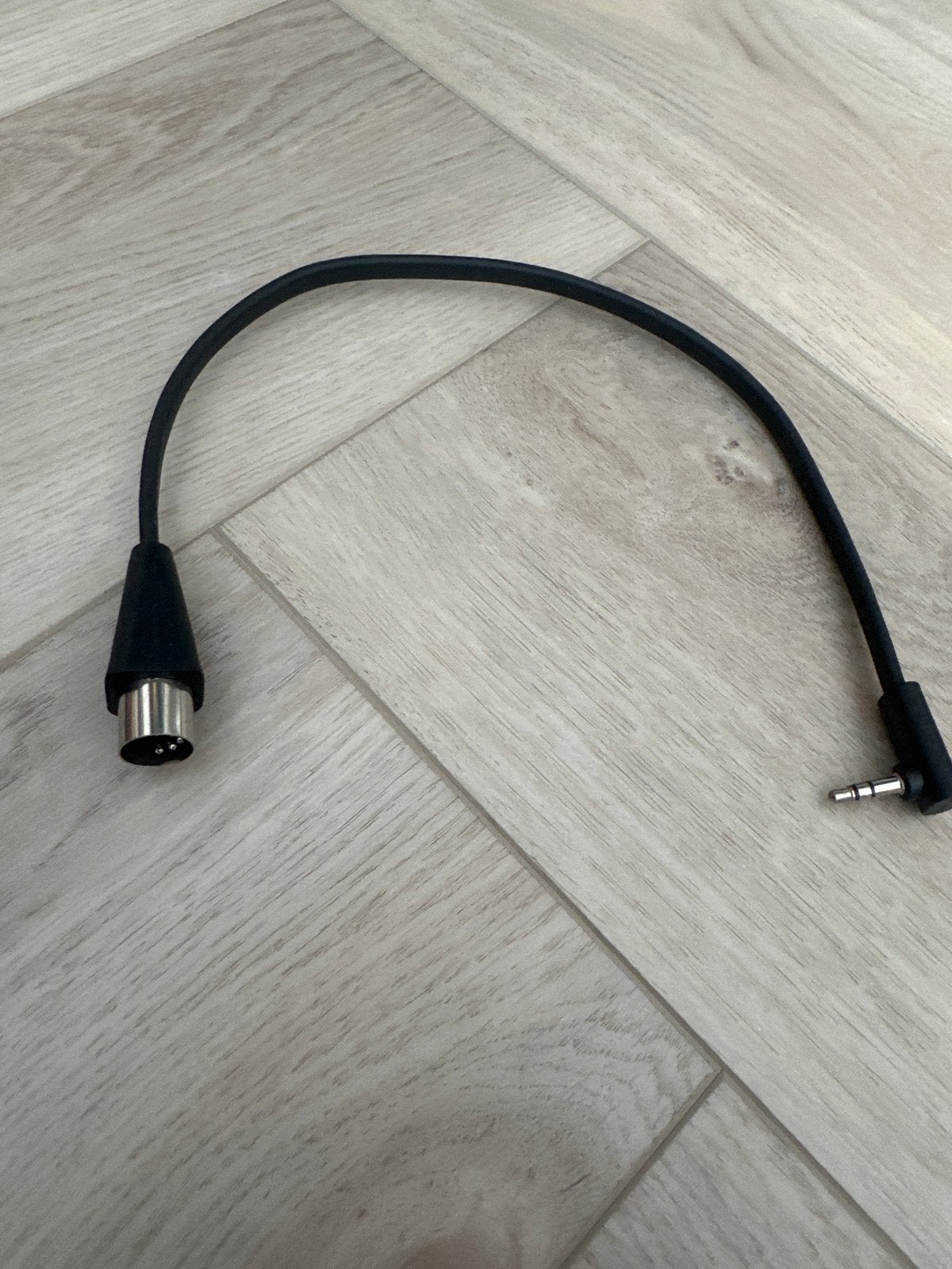 MIDI naar 3.5mm Jack Adapter Kabel, Ophalen of Verzenden, Gebruikt, Apparatuur