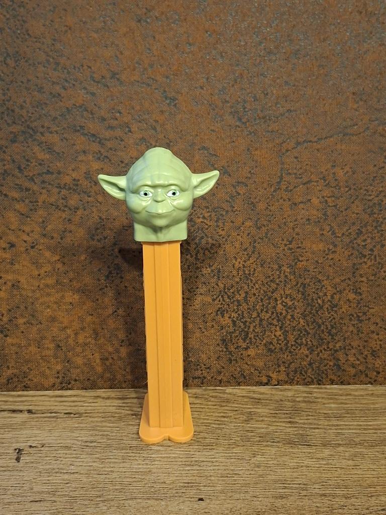 Pez : Yoda !!, Ophalen of Verzenden, Zo goed als nieuw