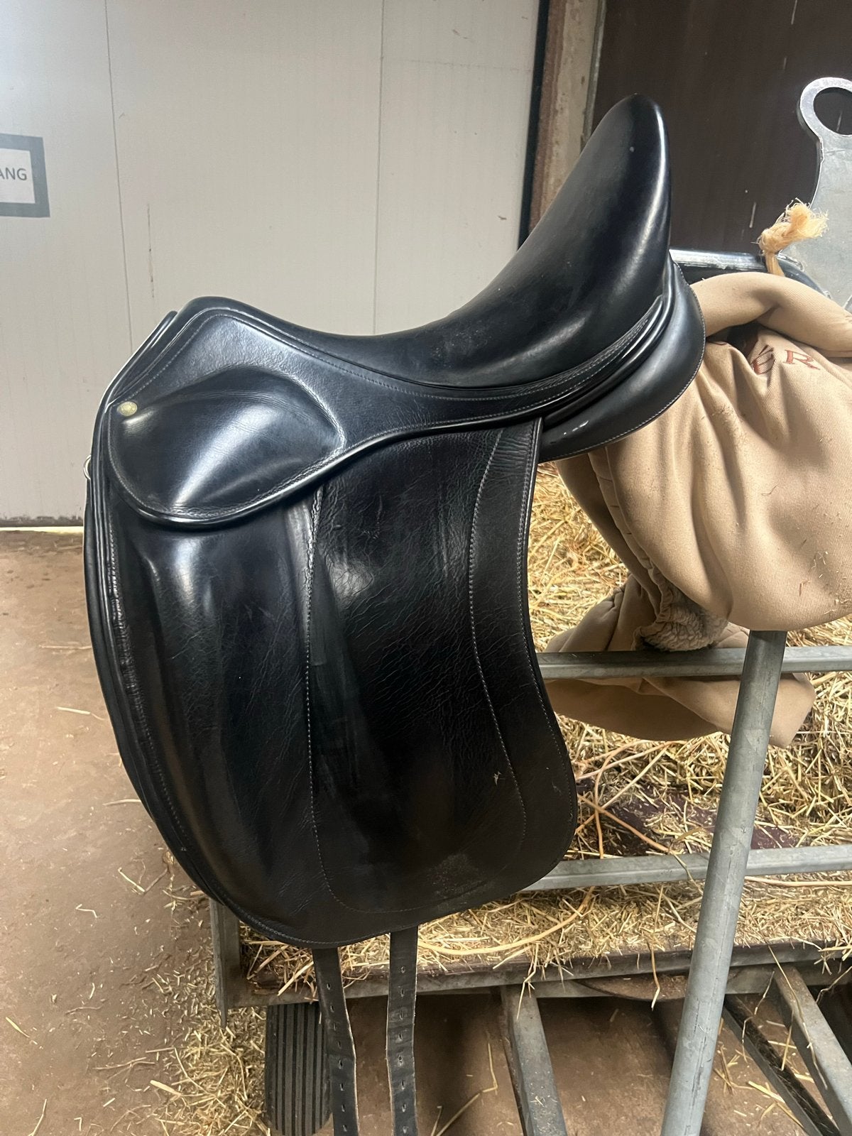 Luc Childeric DSG dressuurzadel – 17,5 inch, Ophalen of Verzenden, Gebruikt, Dressuur