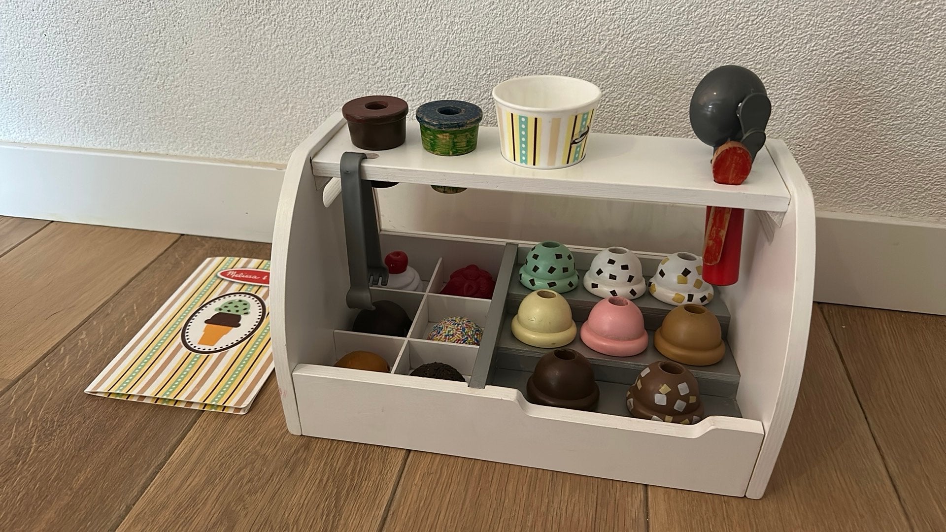 Melissa & Doug houten ijssalon met accessoires, Ophalen, Gebruikt, Hout, Speelkeuken