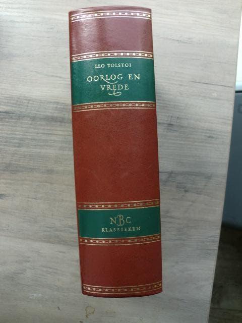 Leo Tolstoi - Oorlog en vrede (Hardcover NBC Klassieken), Ophalen of Verzenden, Zo goed als nieuw