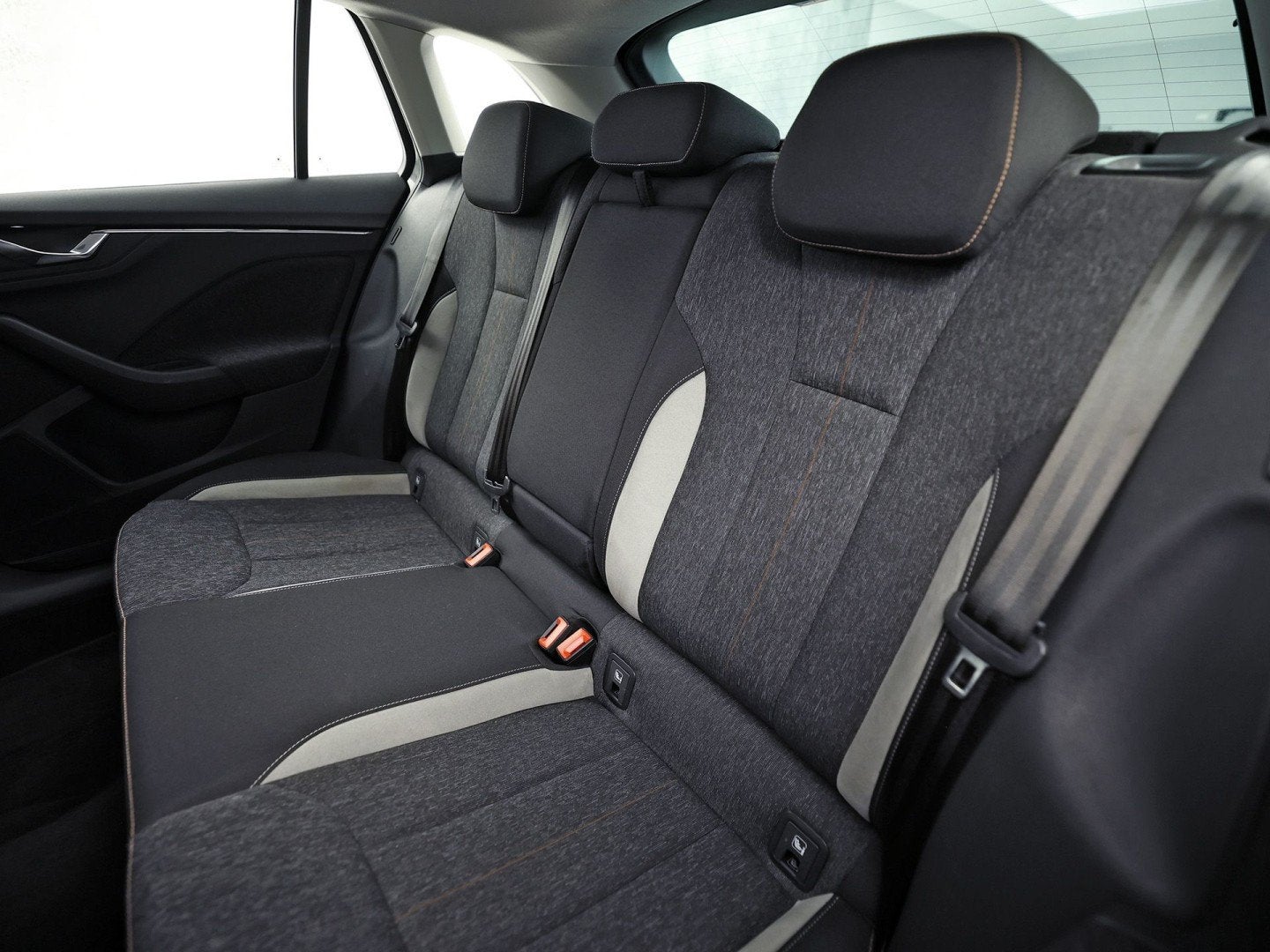 Foto 14 van Skoda Scala 1.0 TSI Sport Automaat (GROOT NAVI, VIRTUAL COCK