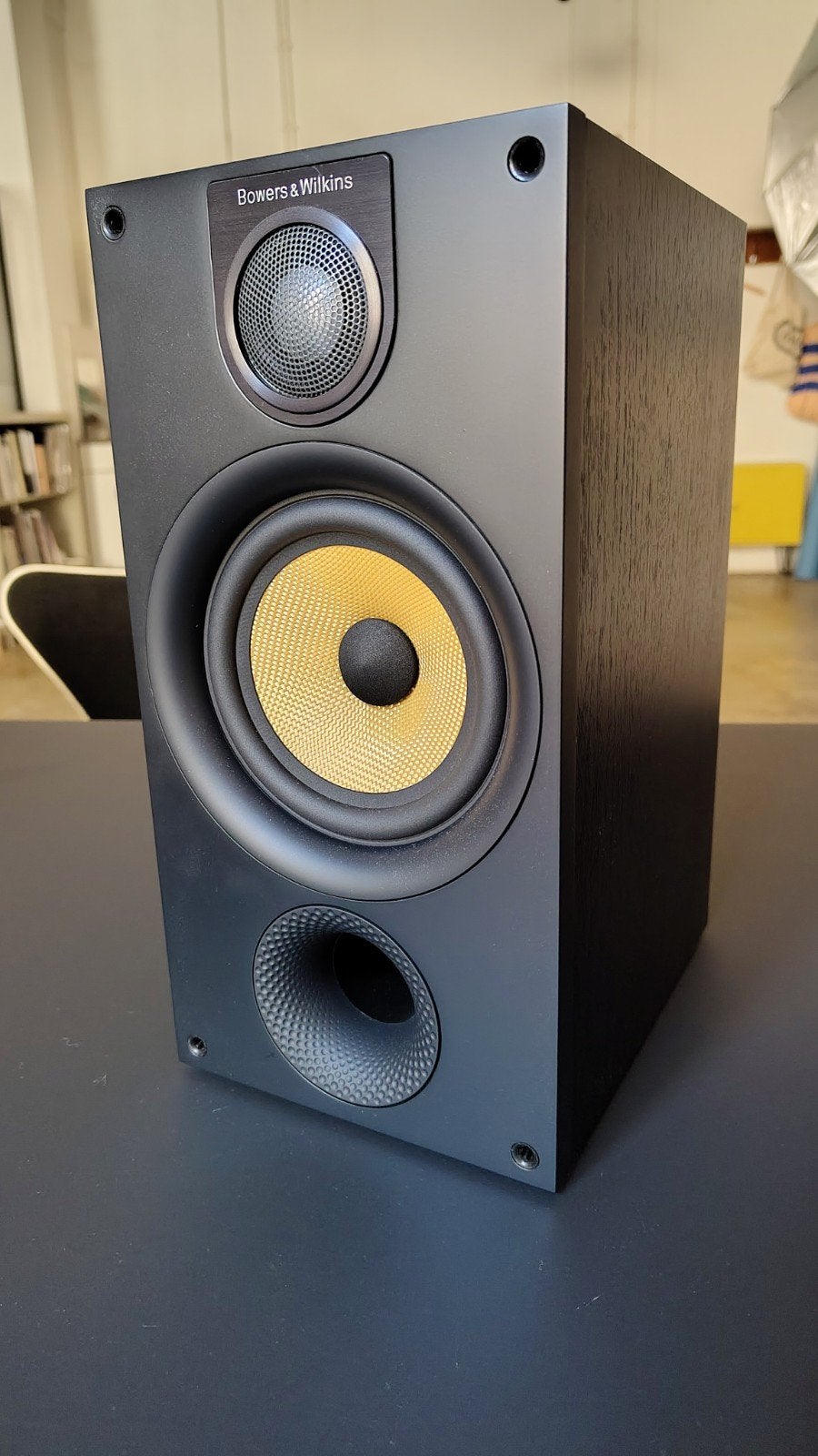 B&W 686 S2 Boekenplank Luidsprekers - Set, Audio, Tv en Foto, Luidsprekers, Ophalen, Basreflex, Zo goed als nieuw, 60 tot 120 watt