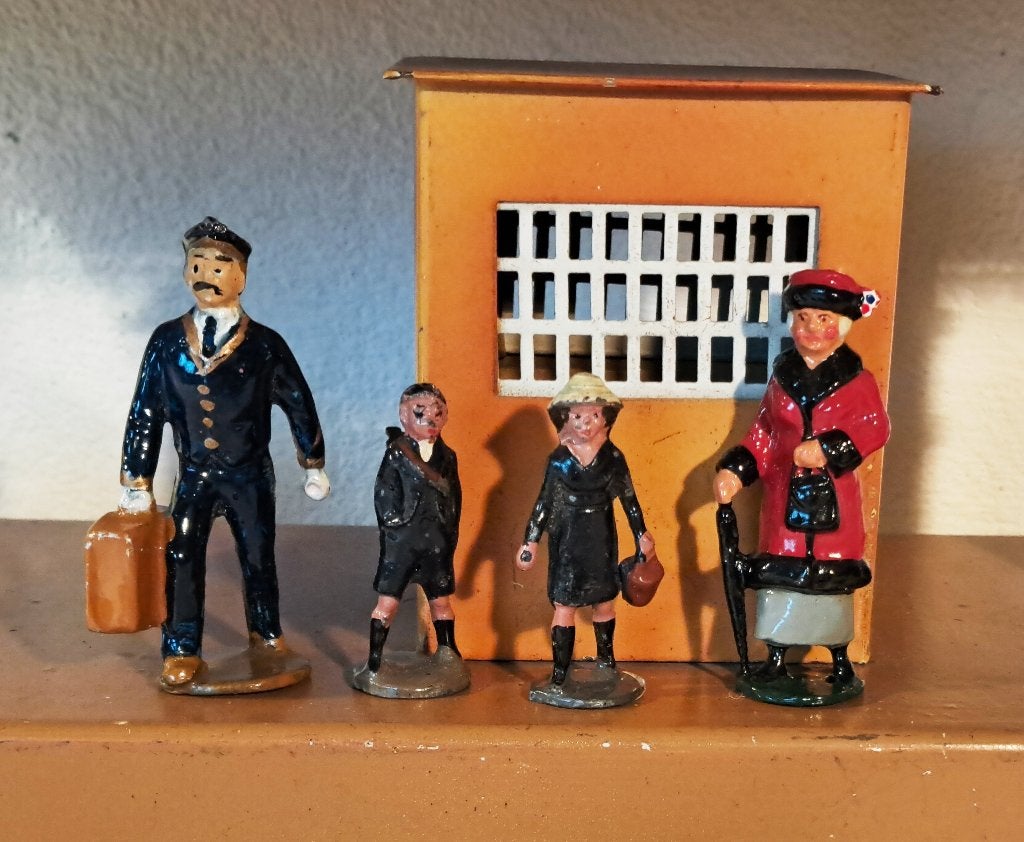 A spoor 0-1 mooie tinnen hillco spoorweg figuren, Ophalen of Verzenden