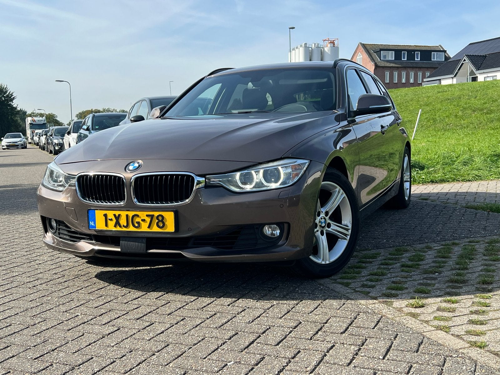 BMW 3-Serie 2.0 320I Touring AUT 2014 Bruin, Auto's, Euro 5, Zwart, 4 cilinders, Bruin