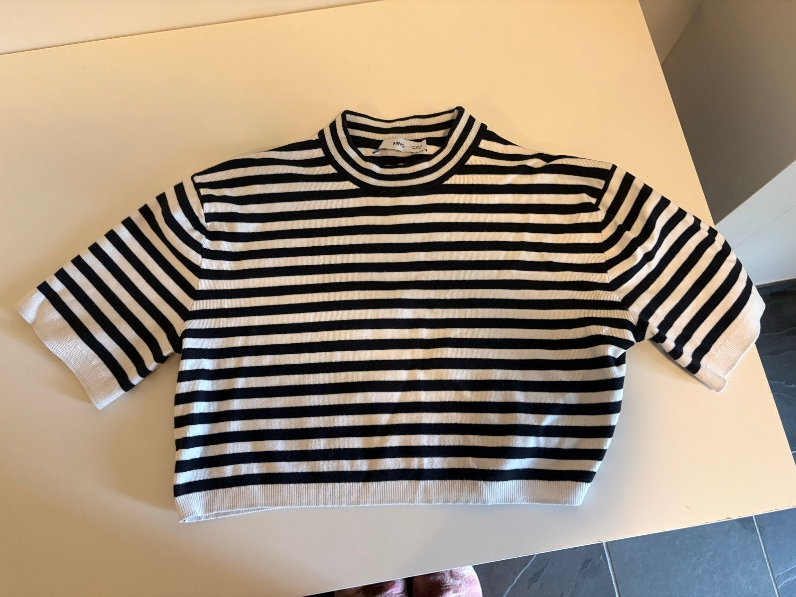 Mango gestreepte t-shirt XS, Kleding | Dames, Zwart, Ophalen of Verzenden, Zo goed als nieuw, Korte mouw