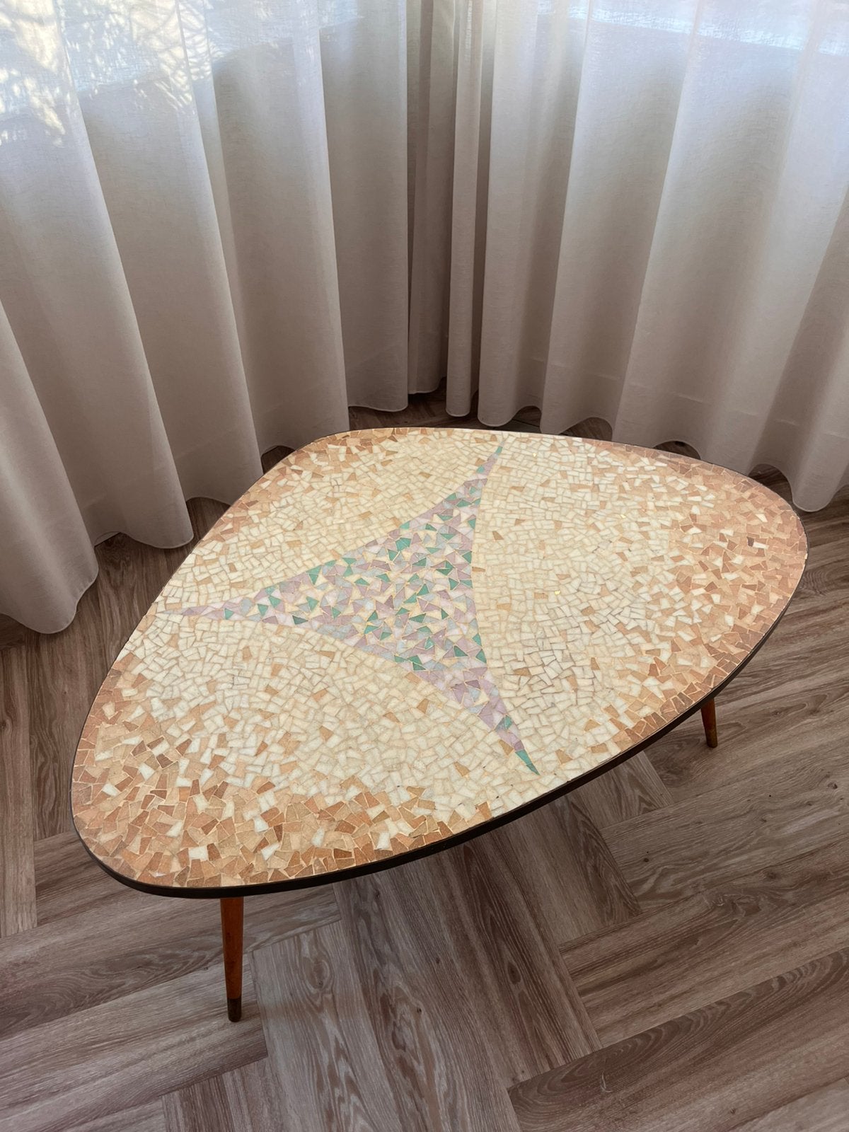 Handgemaakte vintage mozaiek salontafel/coffeetable, Ophalen, Gebruikt, 100 tot 150 cm, Vintage