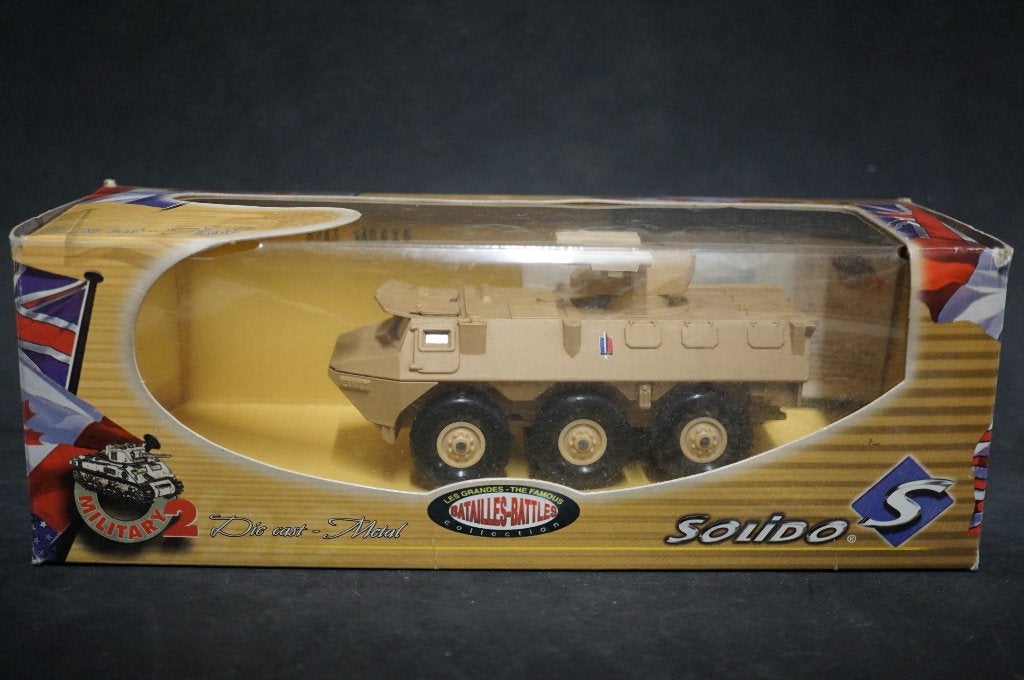 Solido Renault VAB 6x6 pantserwagen - 1/50 - TOP, Ophalen of Verzenden, Zo goed als nieuw, Auto, Overige merken