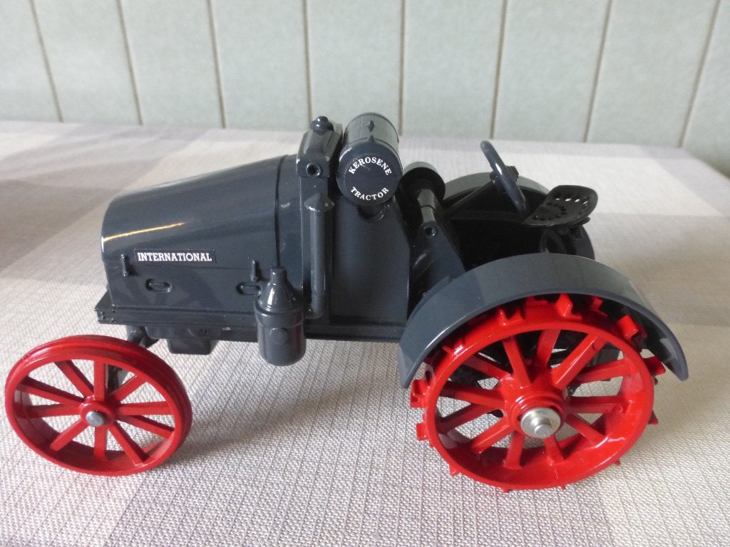 INTERNATIONAAL 1920 schaal1/16, Hobby en Vrije tijd, Modelauto's | 1:18, Ophalen of Verzenden, Overige merken