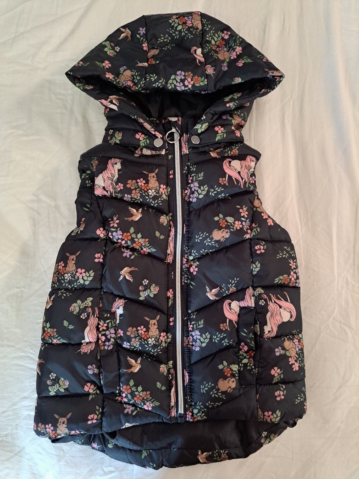 H&M bodywarmer met capuchon maat 110/116, Kinderen en Baby's, Kinderkleding | Maat 110, Meisje, H&M, Ophalen of Verzenden, Zo goed als nieuw