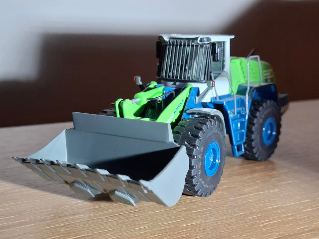 Shovel Liebherr 586 Overslag Bedrijf Moerdijk, Hobby en Vrije tijd, Modelauto's | 1:50, Ophalen of Verzenden, Zo goed als nieuw