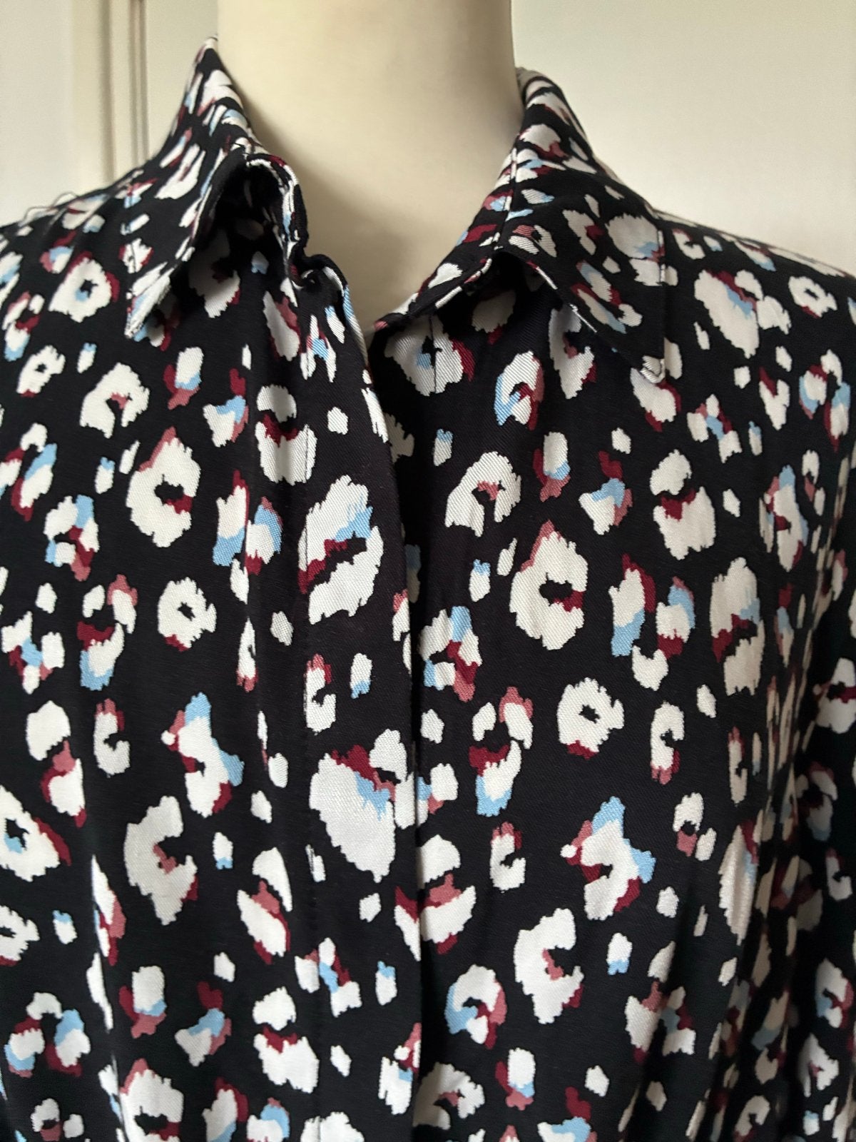 HEMA Jurk met Luipaardprint - Maat L lange mouw, Zwart, Maat 42/44 (L), Ophalen of Verzenden, Zo goed als nieuw