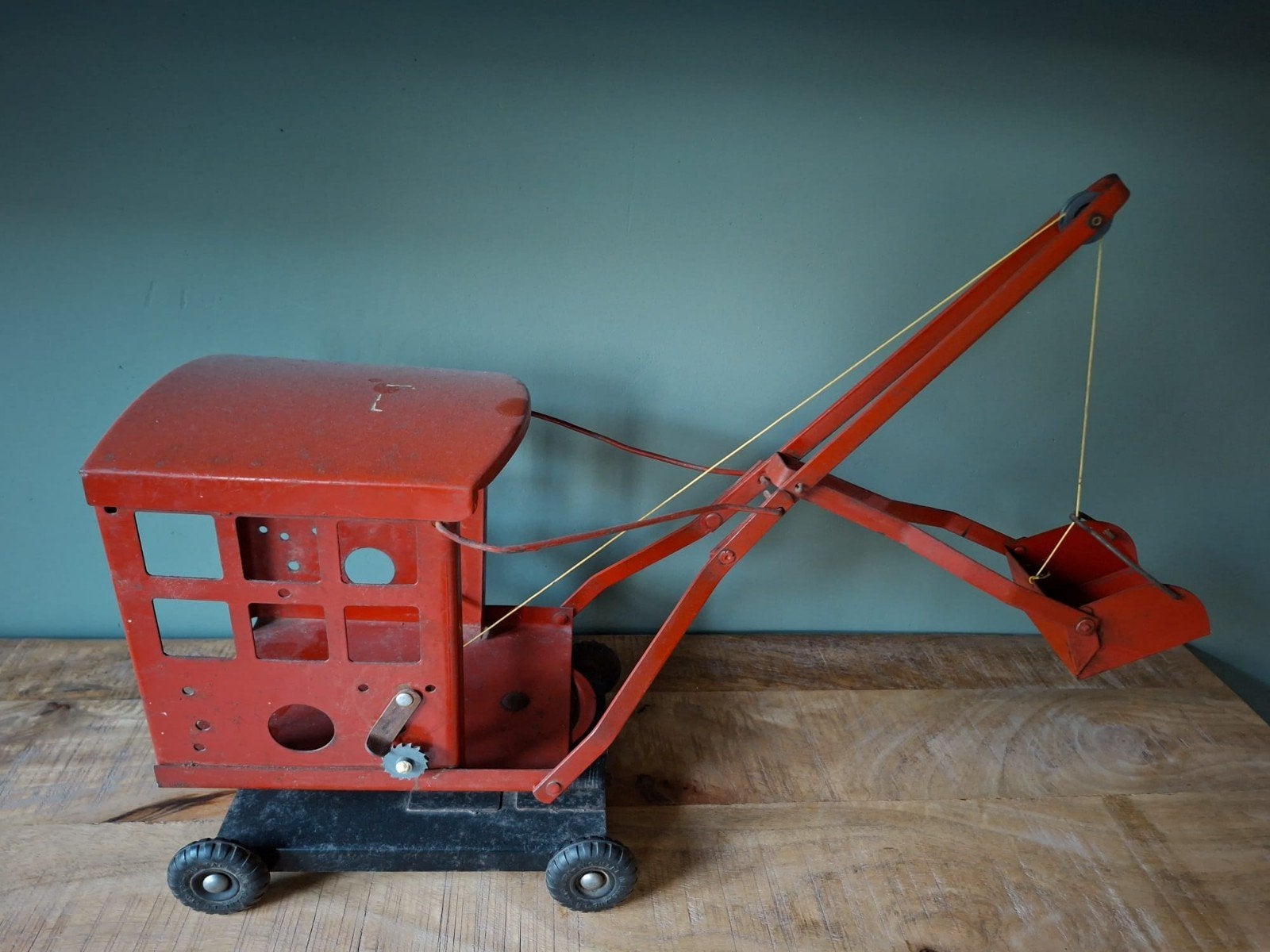 Vintage metal speelgoed graafmachine - rood, Ophalen of Verzenden