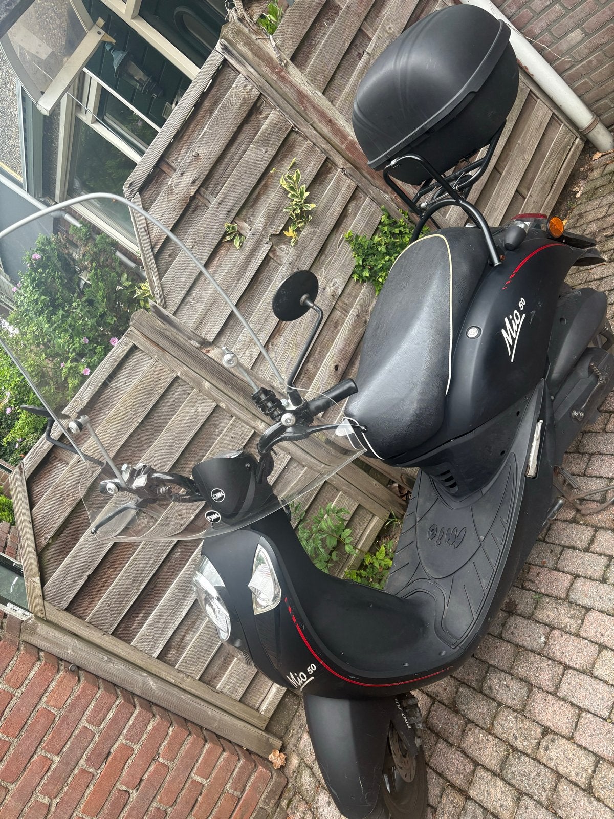 SYM Mio 50 Scooter - Nieuwe remschijven nodig, Fietsen en Brommers, Scooters | SYM, Gebruikt, Maximaal 45 km/u, Benzine, Ophalen