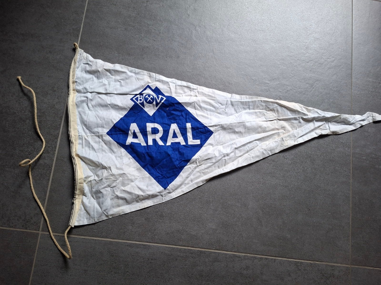 aral vlag oud, Ophalen of Verzenden, Zo goed als nieuw, Reclamebord