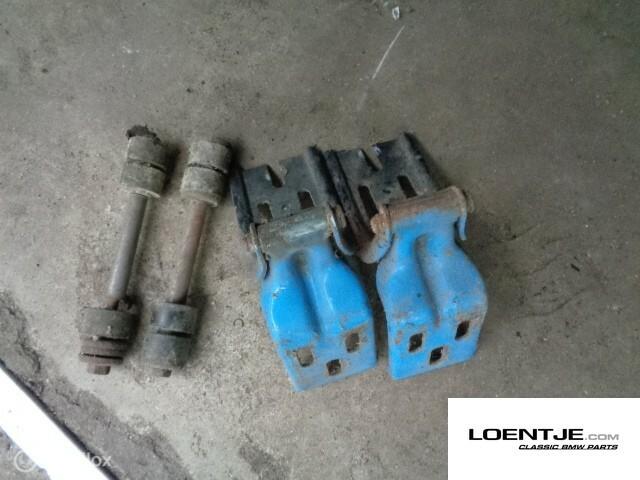 Motorkapscharnier BMW 02-serie 1502 1602 1802 2002, Auto-onderdelen, Gebruikt, Ophalen of Verzenden, BMW, BMW