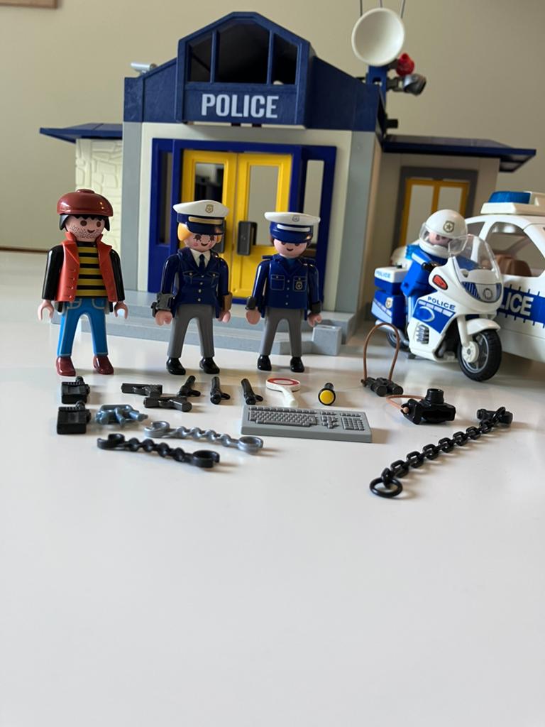 Playmobil politiebureau 3165 & politie motor & auto, Ophalen of Verzenden, Zo goed als nieuw