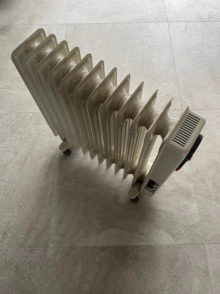 Elektrische Radiator Kachel - 2000 Watt, Ophalen, Kolomkachel, Gebruikt, Elektrisch