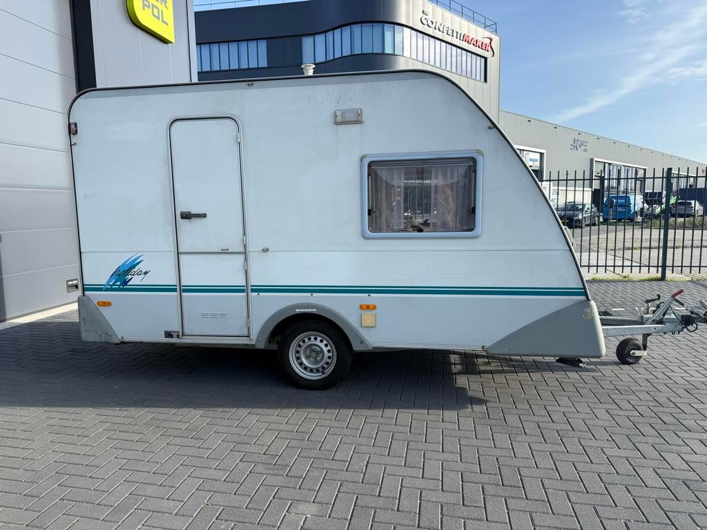 Nog super nette Knaus Eifelland Holiday caravan uit 1998, Schokbreker, Particulier, Knaus, Standaardzit