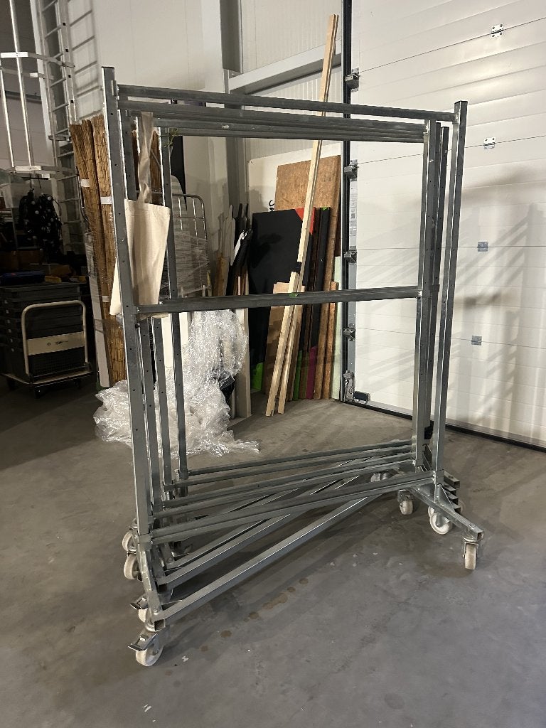 winkeldisplays, Ophalen