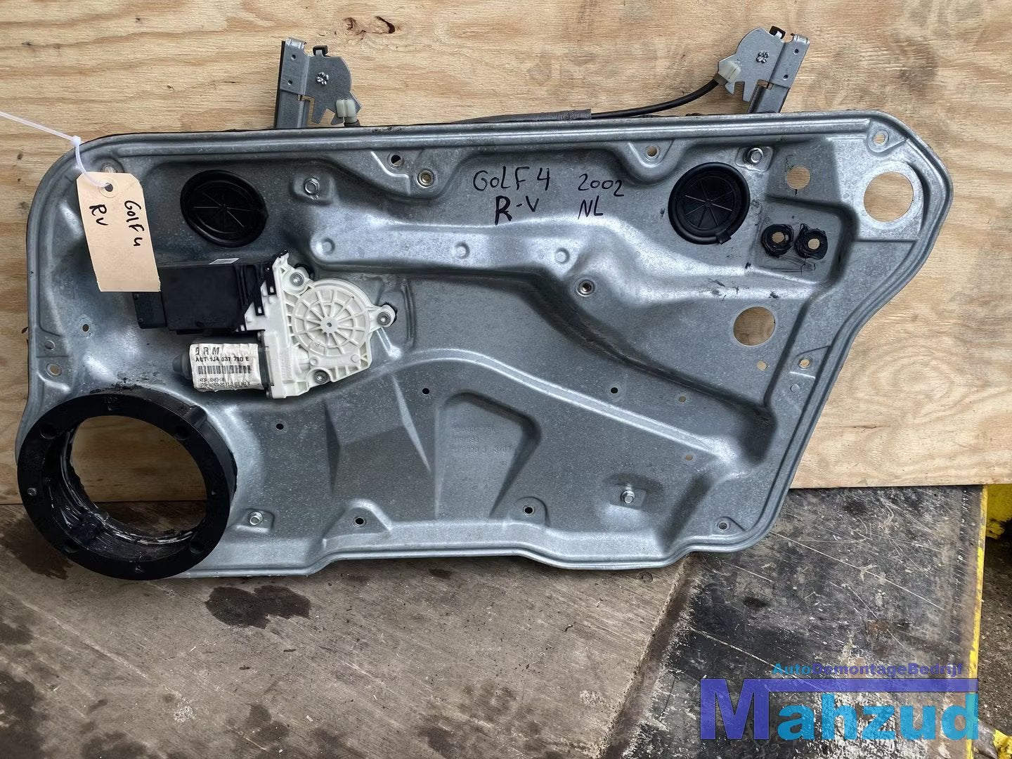 VW GOLF 4 Rechts voor raammechaniek raammechanisme, Gebruikt, Volkswagen, Volkswagen AG, Berliner Ring 2
38440  Wolfsburg, DE