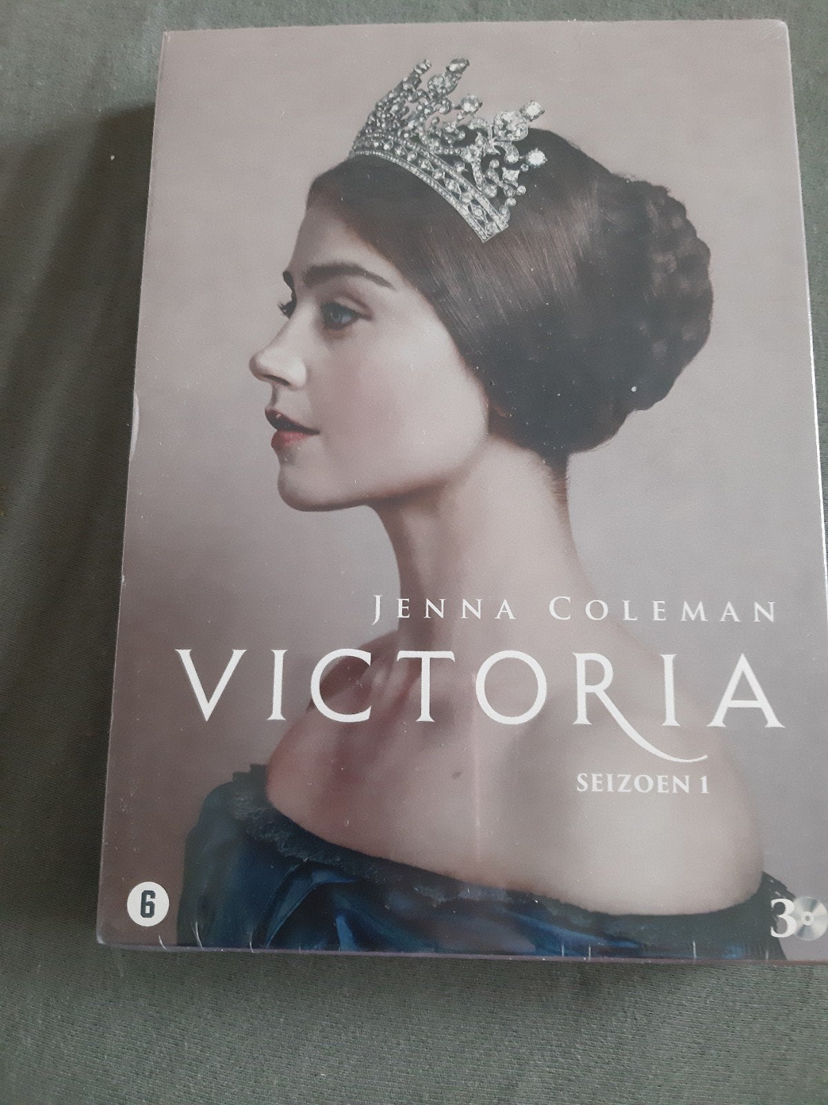Victoria Seizoen 1 - Nieuw in Seal, Engels, Seizoen 1, Alle leeftijden, Drama