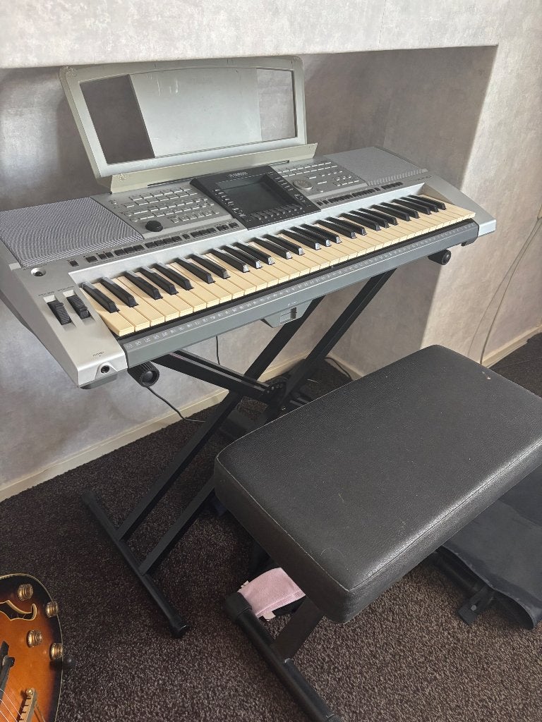 Elektronisch keyboard grijs, Muziek en Instrumenten, Keyboards, Ophalen, Gebruikt, 61 toetsen, Yamaha