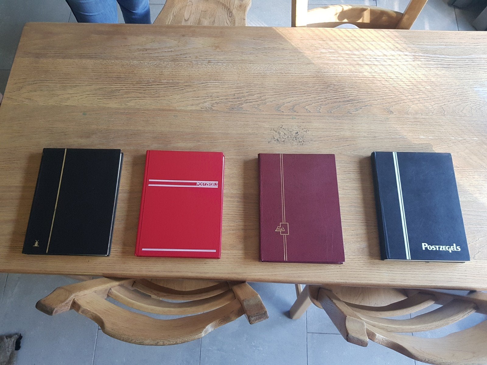 Diverse postzegelalbums met collecties, Ophalen, Buitenland