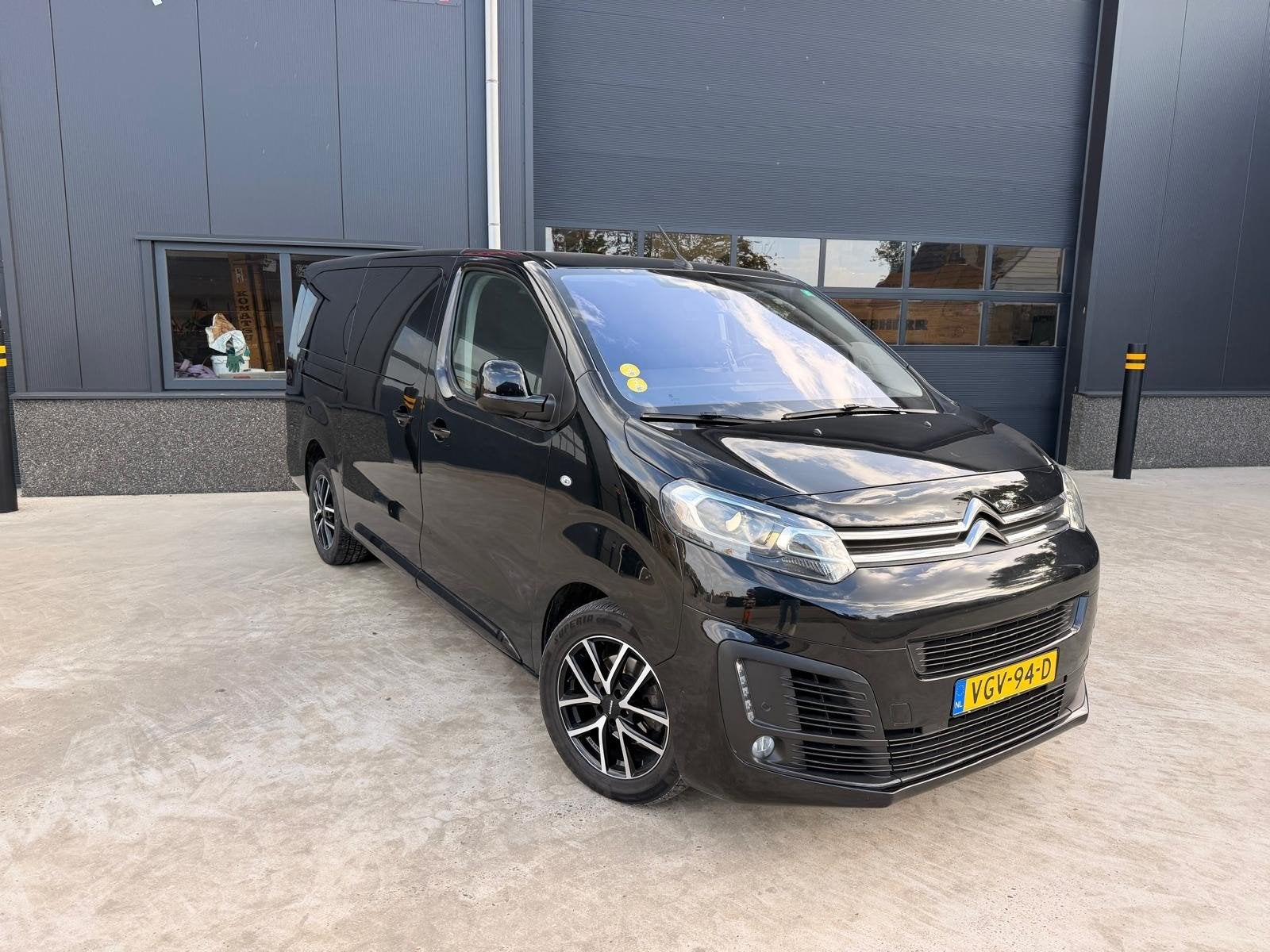 Citroën Jumpy 2.0 Bluehdi 180PK 5-zits 2020, Stof, Zwart, 4 cilinders, Citroën