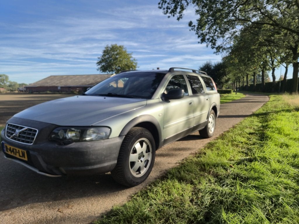 Volvo XC70 2.5T AWD Geartronic 2003 Benzine/LPG G3 nw apk, Auto's, Automaat, 1800 kg, Zwart, XC70