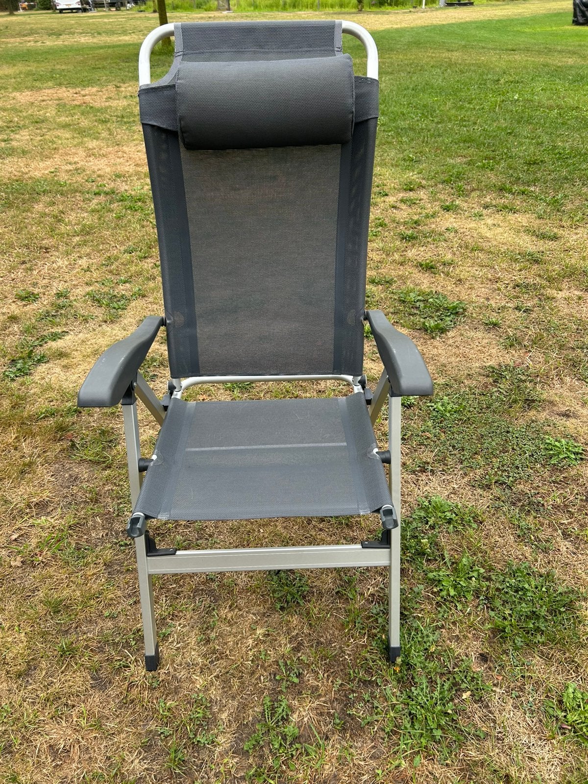 Campingstoel met beensteun, Ophalen, Zo goed als nieuw, Campingstoel